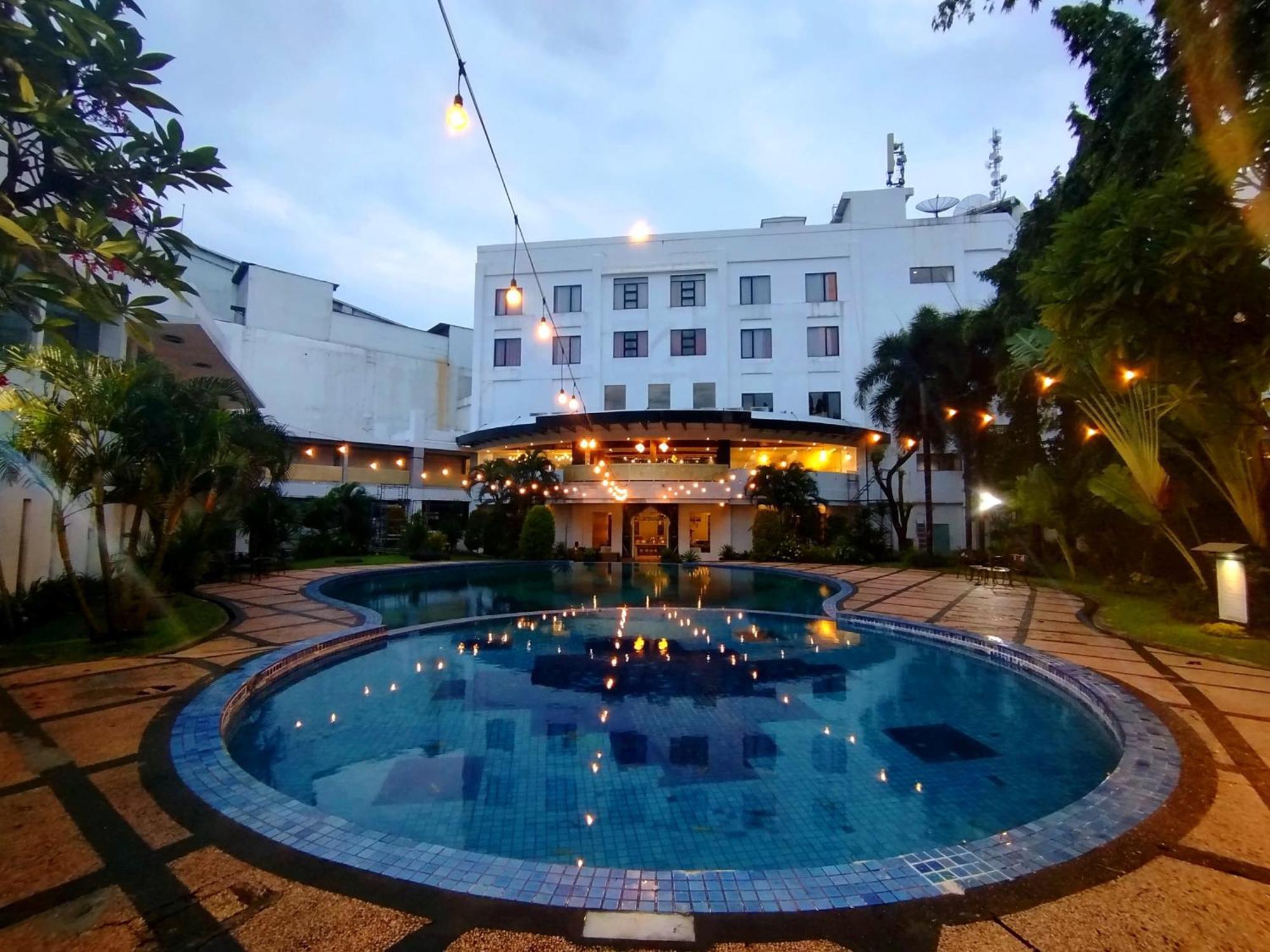 The Sun Hotel Сидоарджо Экстерьер фото