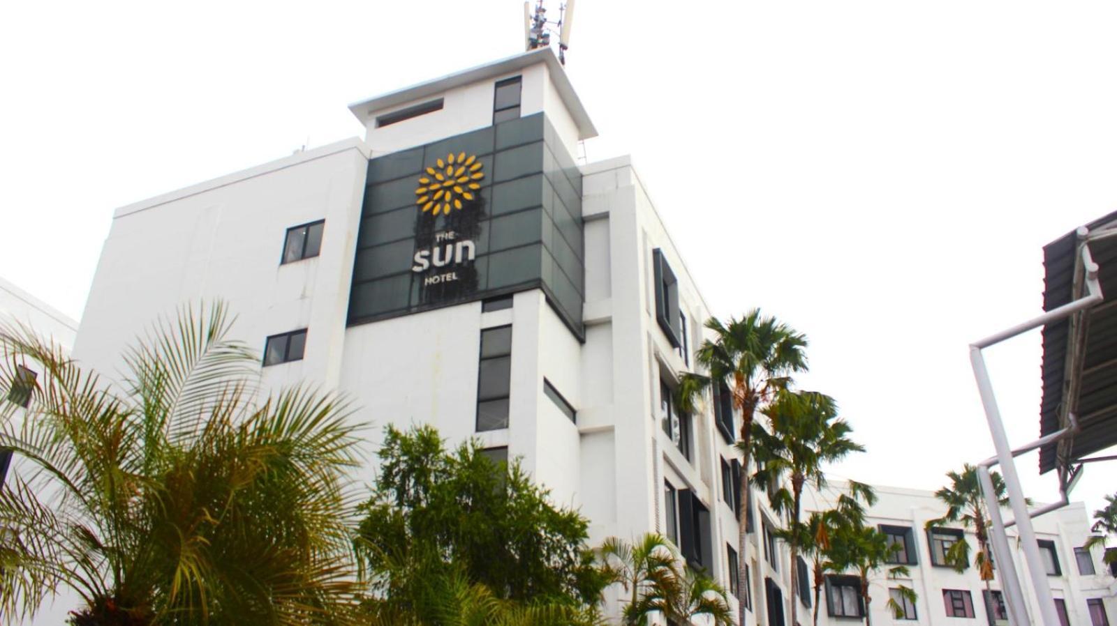 The Sun Hotel Сидоарджо Экстерьер фото