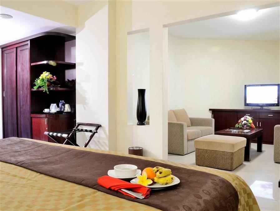 The Sun Hotel Сидоарджо Экстерьер фото
